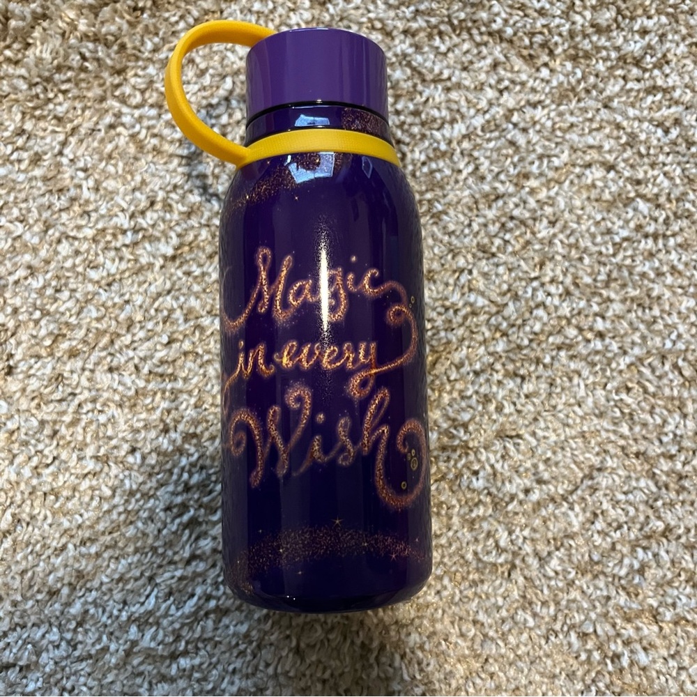 Wish, Star insulated water bottle - Picture 2 of 5
